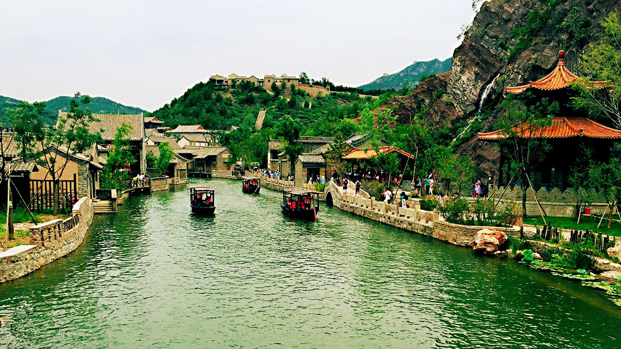 Explore China in Style with Tailored Luxury Tours of Beijing and the Great Wall