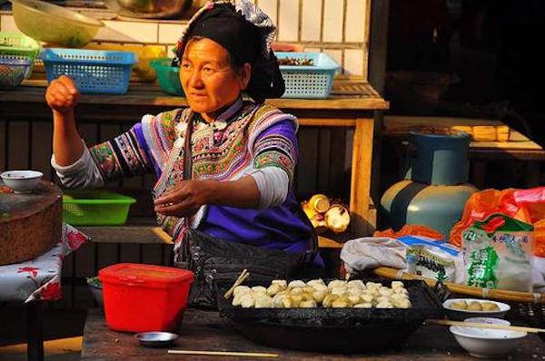 yunnan-yuanyang-market-2.jpg