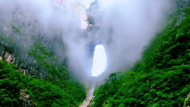 zhangjiajie-tianmen-hill-6.jpg