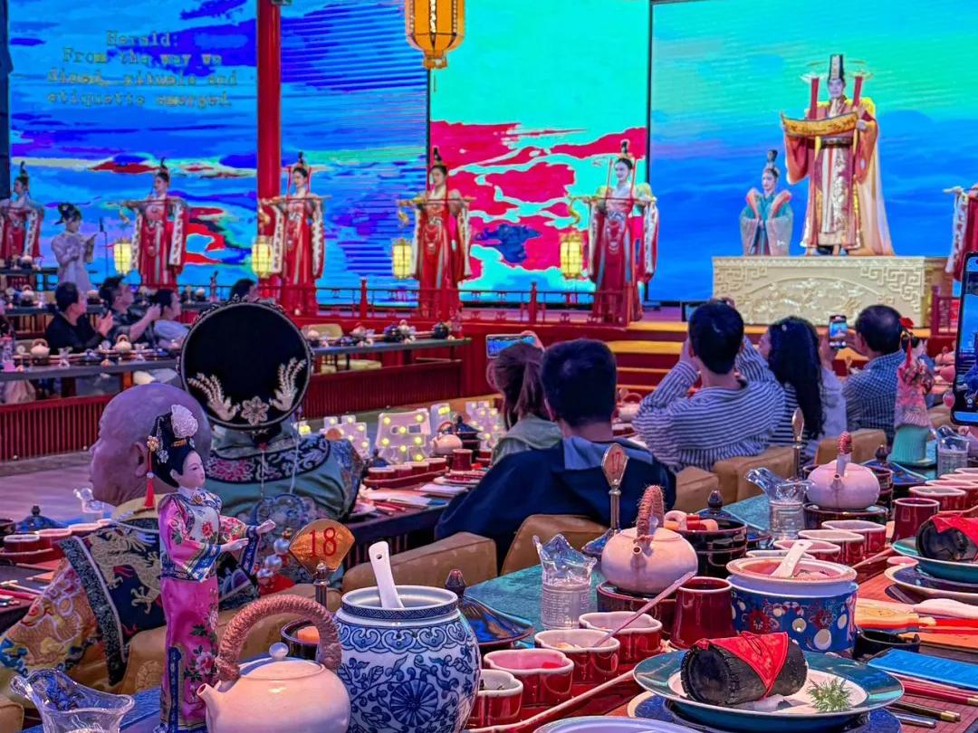 Yuxiandu Royal Cuisine Museum and Show.jpg Yuxiandu Royal Cuisine Museum and Show.jpg
