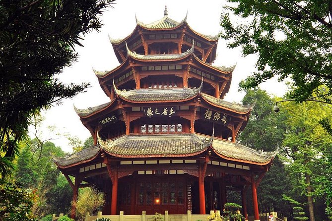 Explore Chengdu Wuhou Shrine with History, Culture and Sightseeing Guide